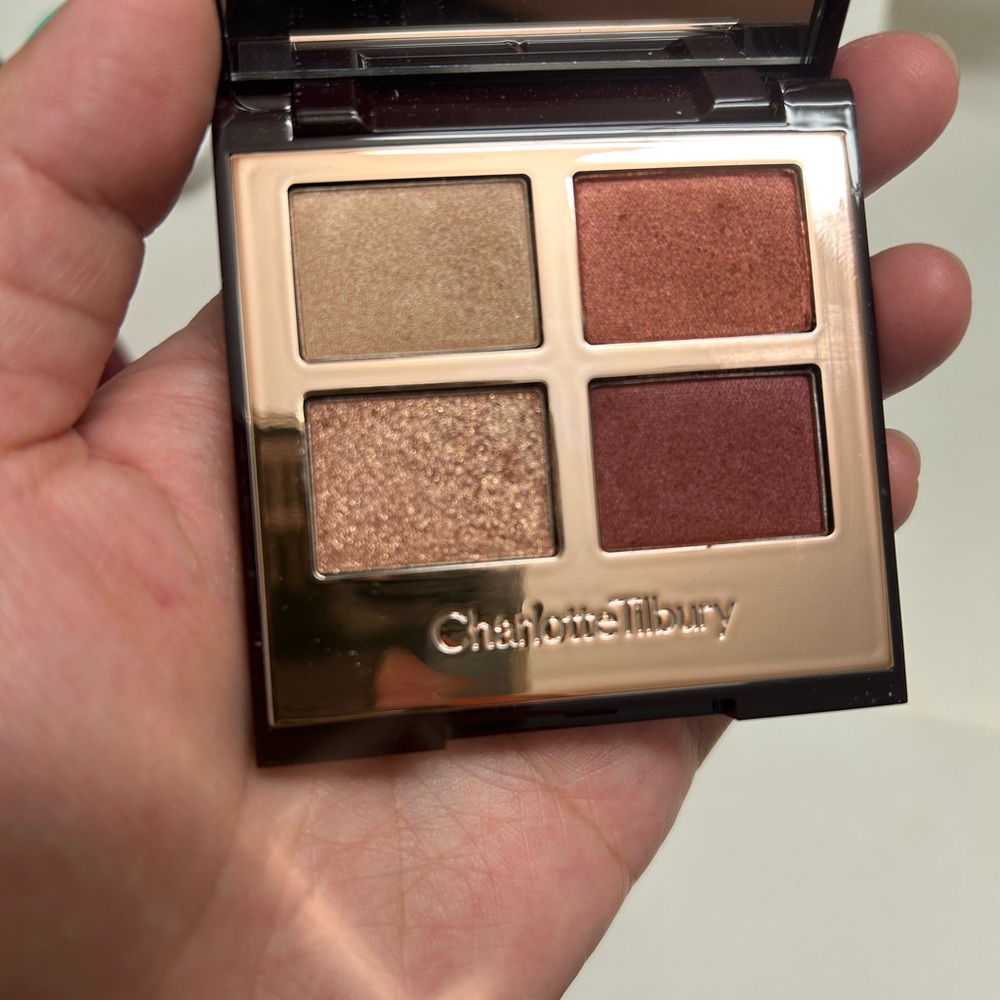 CT walk of no shame Eye shadow